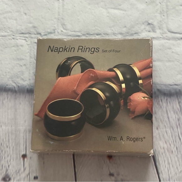 Vintage WM A Rogers Napkin Rings Set of 4 All Black Brass Accent Trim - Picture 7 of 8